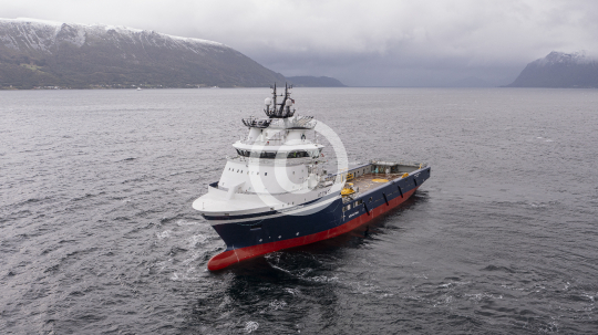 Island Chieftain 477