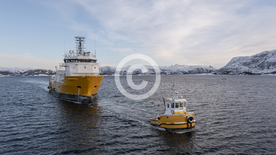 Liam towing Patriot 60