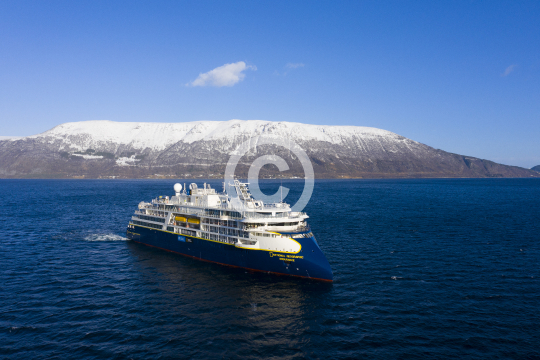 National Geographic Endurance 826