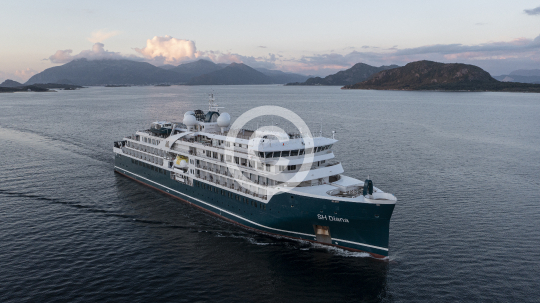 SH Diana 722