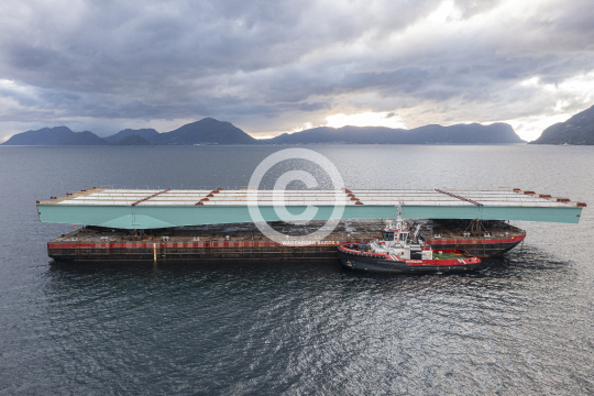 Waterland and Wagenborg Barge9 19