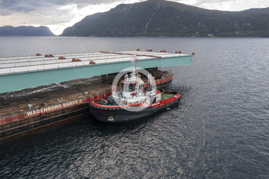Waterland and Wagenborg Barge9 22