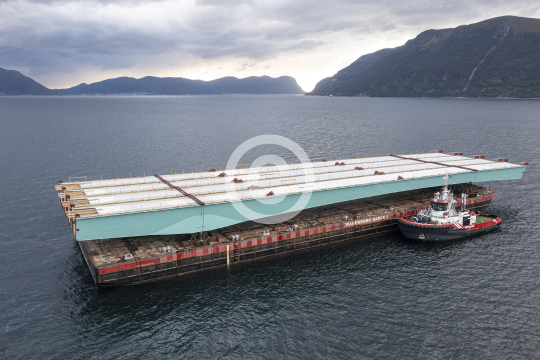 Waterland and Wagenborg Barge9 37
