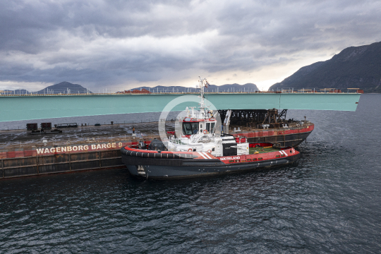 Waterland and Wagenborg Barge9 42